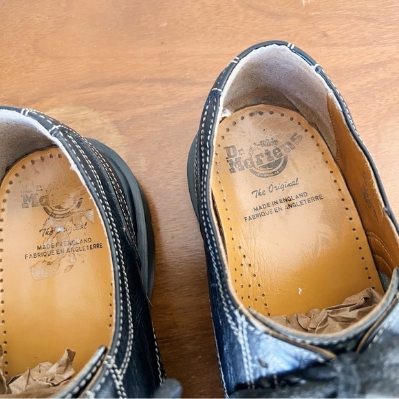 Dr Martens • vintage 9A23 leather oxfords MIE black wingtip brogues shoes main image 5